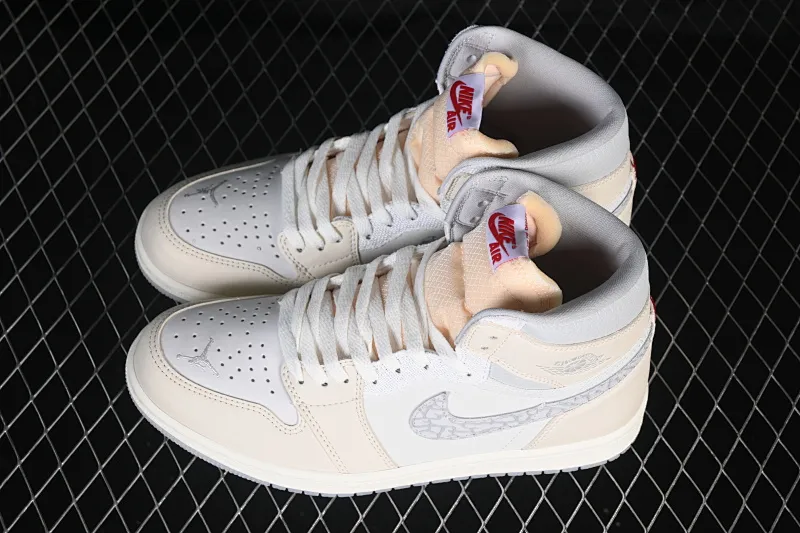 All categories Air Jordan Jordan series basketball shoes Air Jordan 1 High Air Jordan 1 High OG AJ1 Joe 1 ivory white high-top basketball shoes IH4363-100